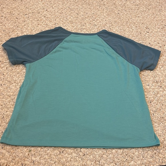 Title Nine cropped tee - Picture 2 of 3